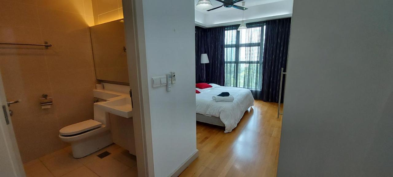 3 Bedroom Cozy Apartmet Куала-Лумпур Экстерьер фото